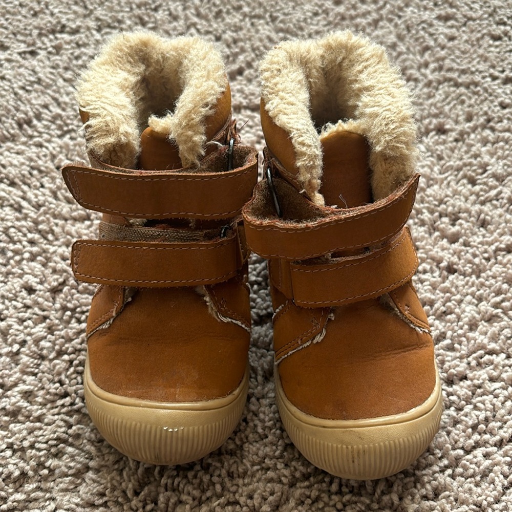 Fur boots